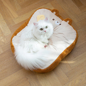 Toast Bear Cat Bed